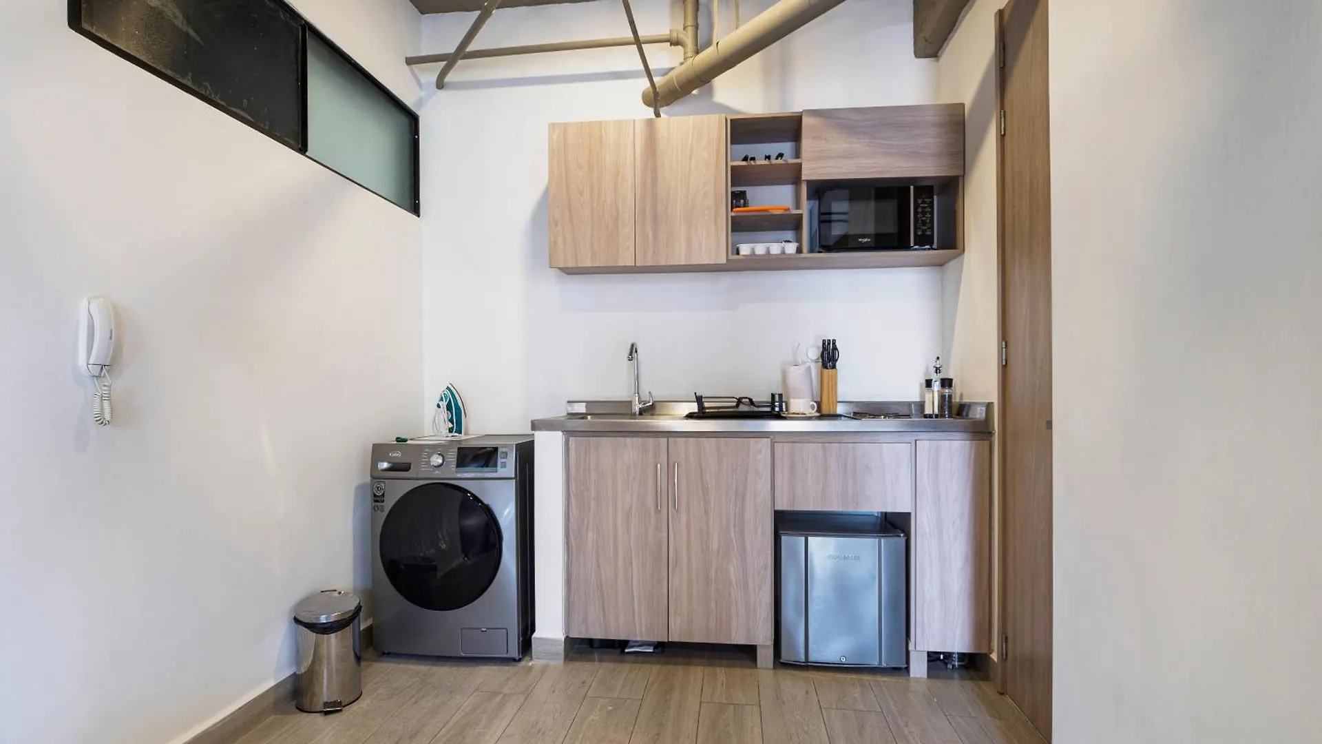Stylish Loft In The Heart Of Laureles Apartment Medellin 0*,